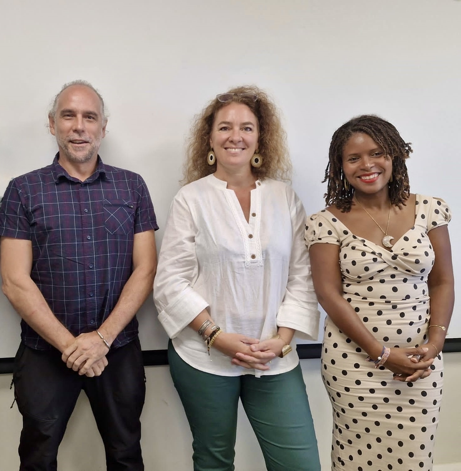 De la gauche vers droite : Guillaume Viscardi (2ème vice-président), Mélanie Herteman (Présidente), Olivia Urity (1ère vice-présidents)